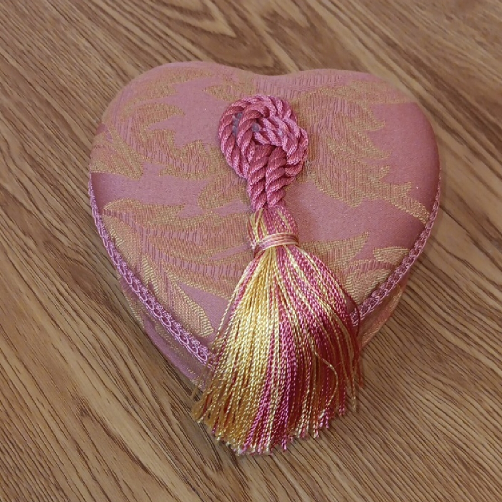 Jewelry Heart-Shaped Pink and Gold Trinket Box Vintage